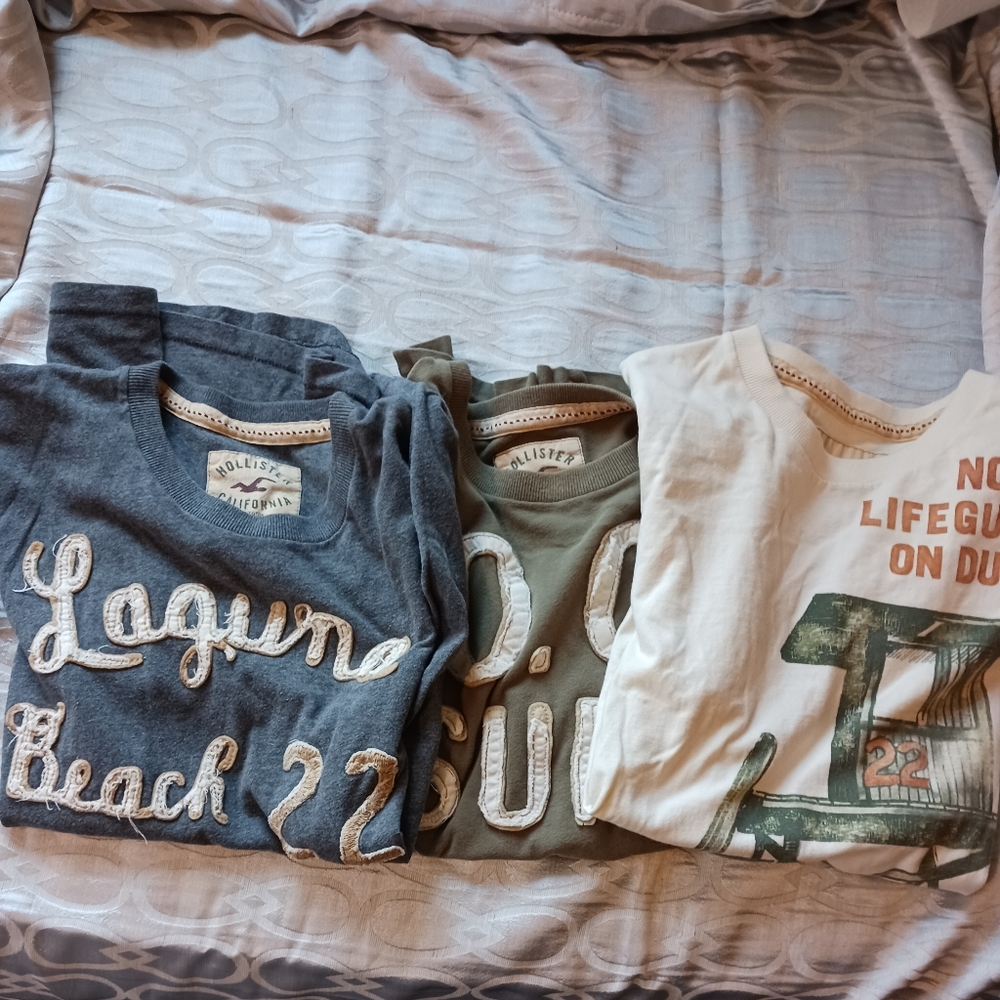 3 Men's Hollister T-shirts XL